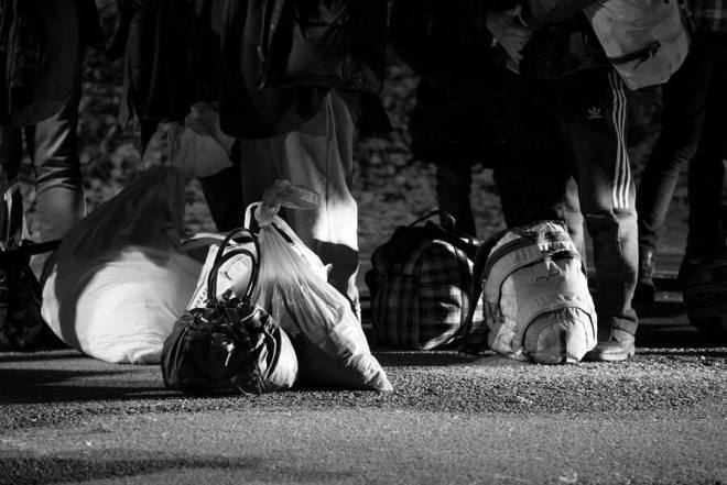 Handgepäck – aus: Reportagen über Flucht, Vertreibung, Migration, Neuanfang